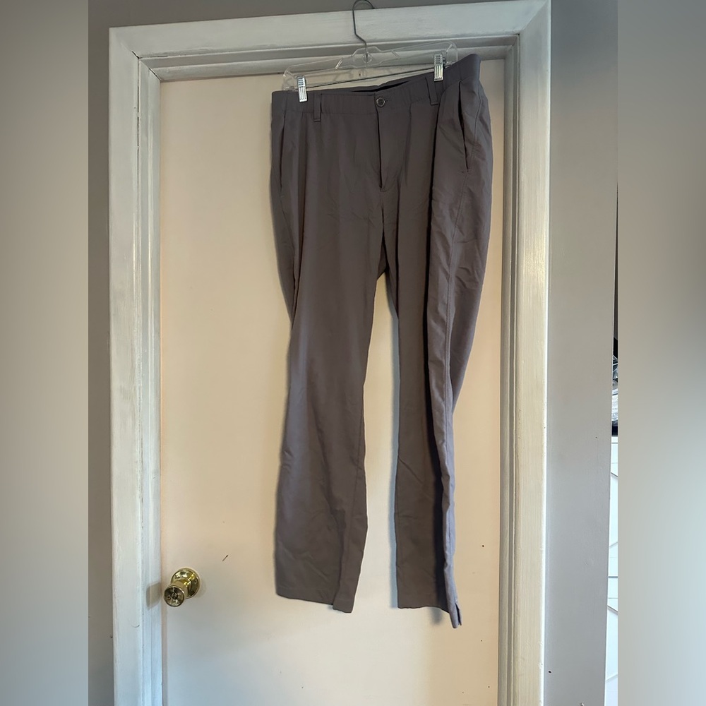 Under Armour Men's Gray Golf Pants 36/32